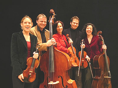 Ensemble Streichquintett Strings on Fire mit Susanne Mueller